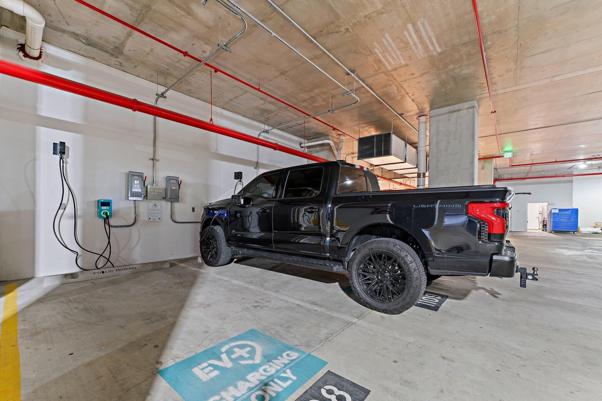 NAUTILUS 220 CONDO - Residential