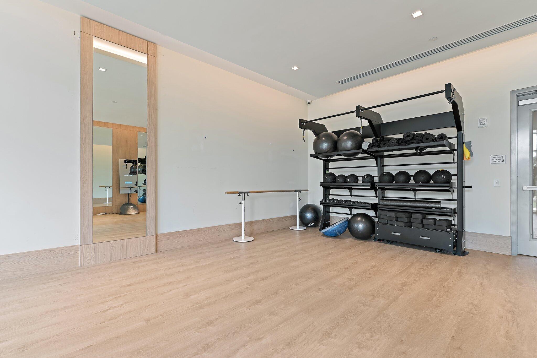 NAUTILUS 220 CONDO - Residential