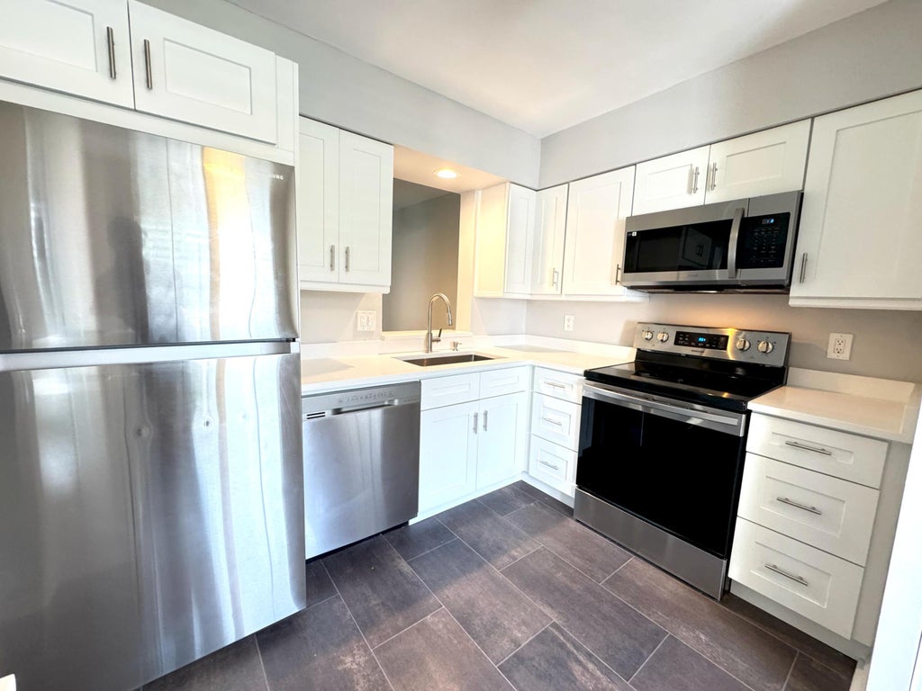 Photo of 14701 Cumberland Drive, Delray Beach, FL 33446 (MLS # B26072181)