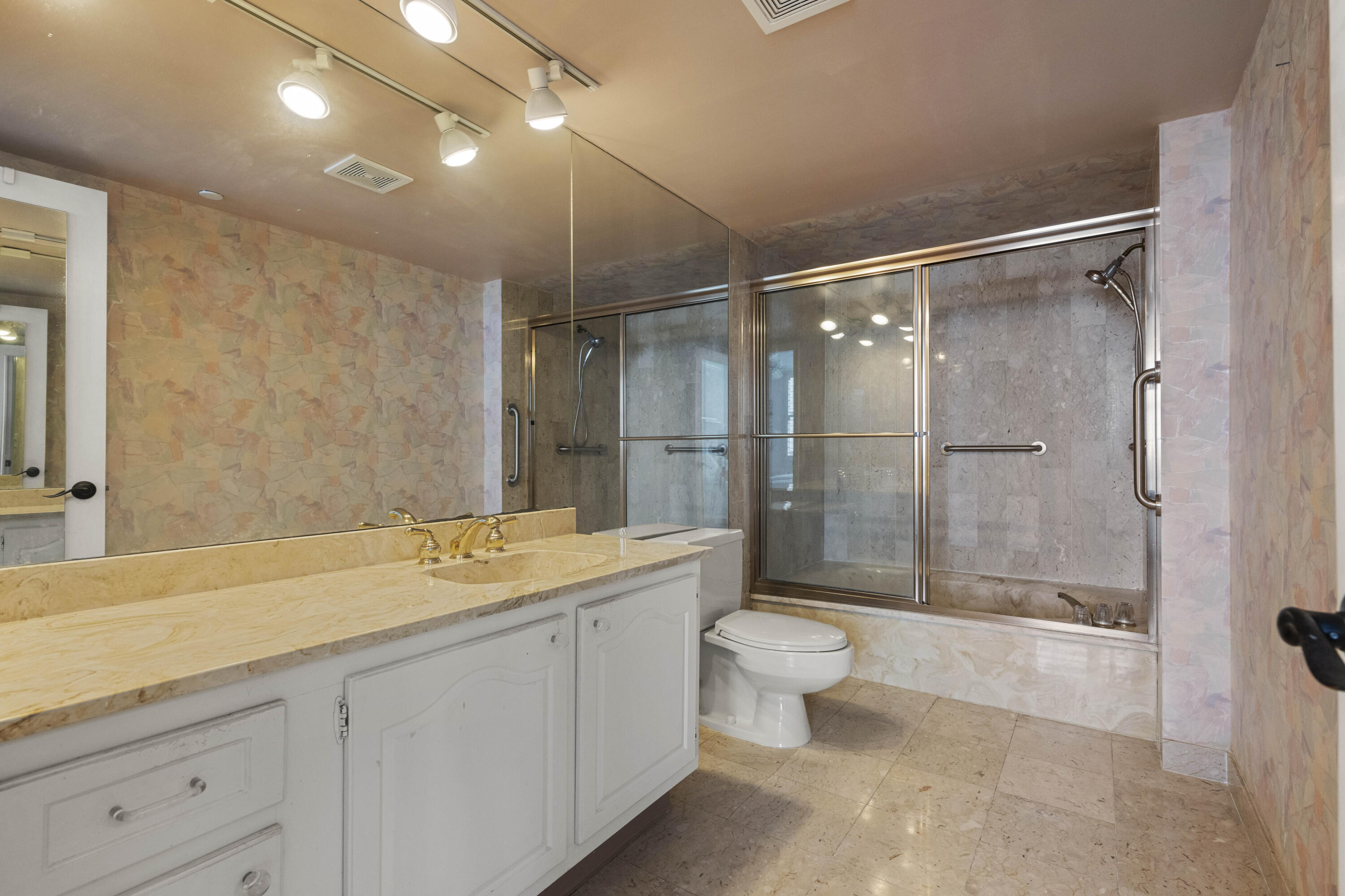 BRIGADOON CONDO - Residential Lease