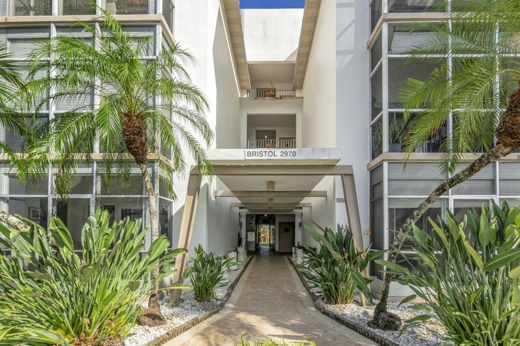 Photo of 2970 NE 16th Avenue #211, Oakland Park, FL 33334 (MLS # F10535683)