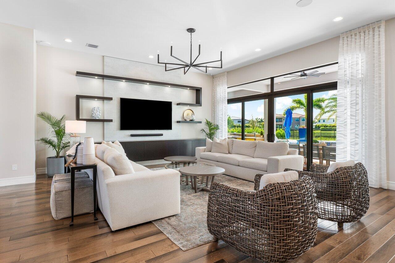 BILTMORE / BOCA BRIDGES - Residential