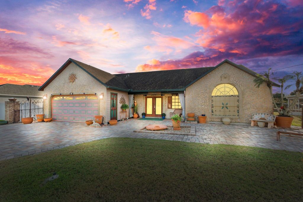 Photo of 668 SW Sansom Lane, Port Saint Lucie, FL 34953 (MLS # R11032420)
