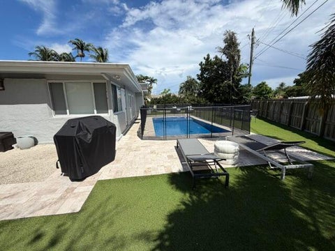Tiny photo for 4318 TAYLOR Street, Hollywood, FL 33021 (MLS # B26078381)