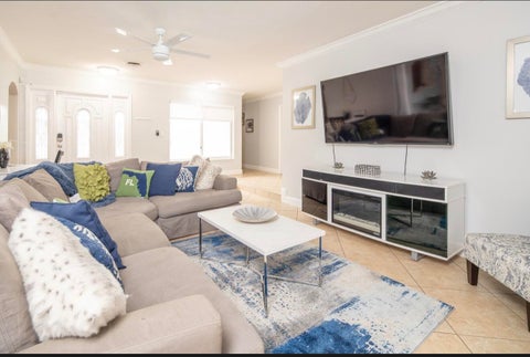 Tiny photo for 4318 TAYLOR Street, Hollywood, FL 33021 (MLS # B26078381)
