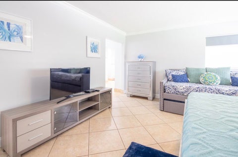 Tiny photo for 4318 TAYLOR Street, Hollywood, FL 33021 (MLS # B26078381)