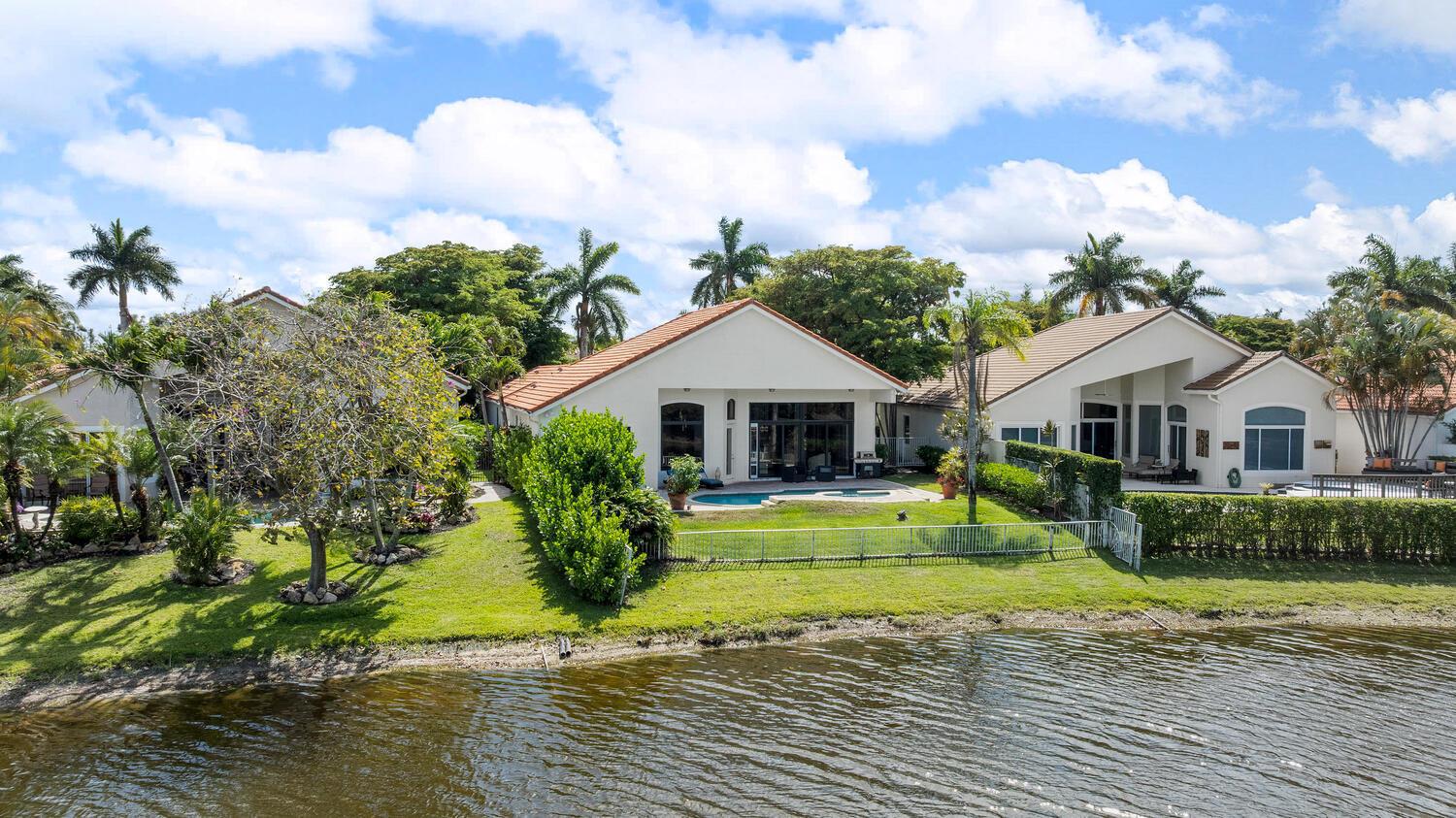 EQUESTRIAN CLUB ESTATES P - Residential