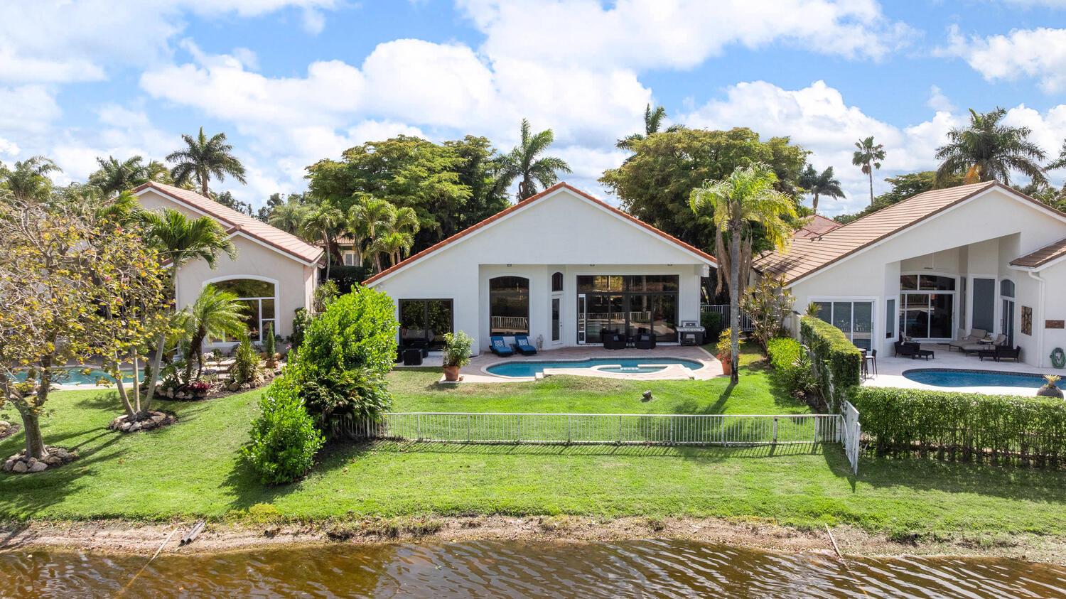 EQUESTRIAN CLUB ESTATES P - Residential