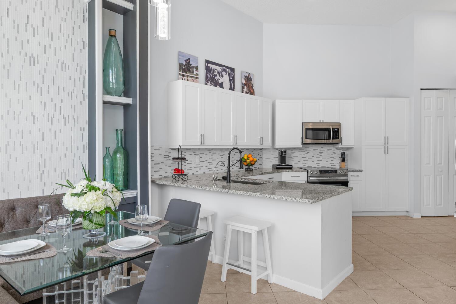 EQUESTRIAN CLUB ESTATES P - Residential