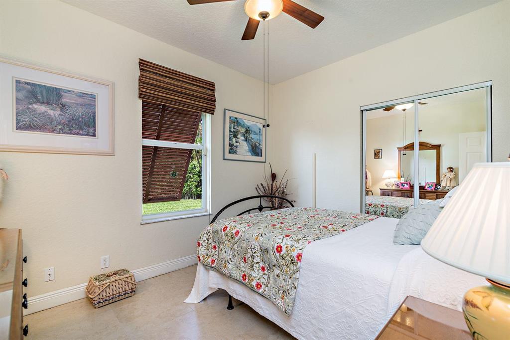 Crystal Pointe - Residential