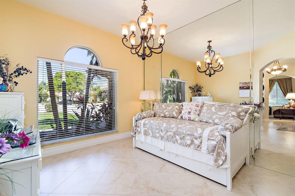 Crystal Pointe - Residential