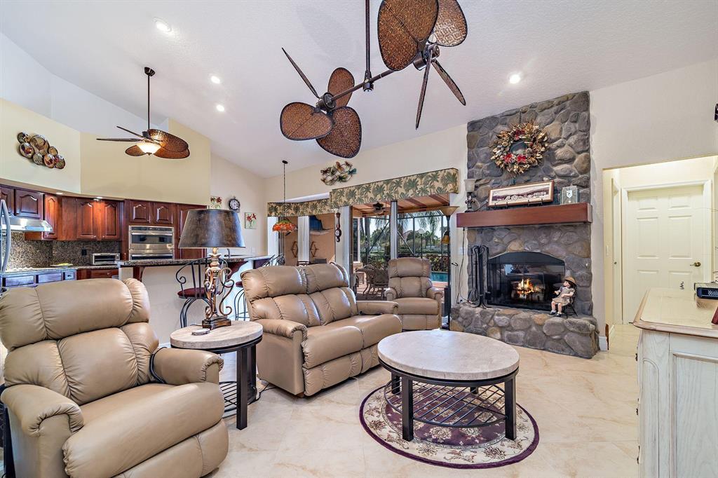 Crystal Pointe - Residential