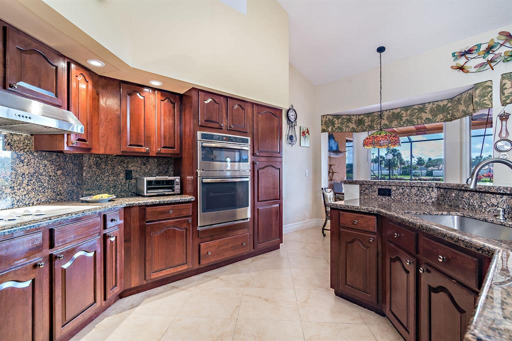 Crystal Pointe - Residential