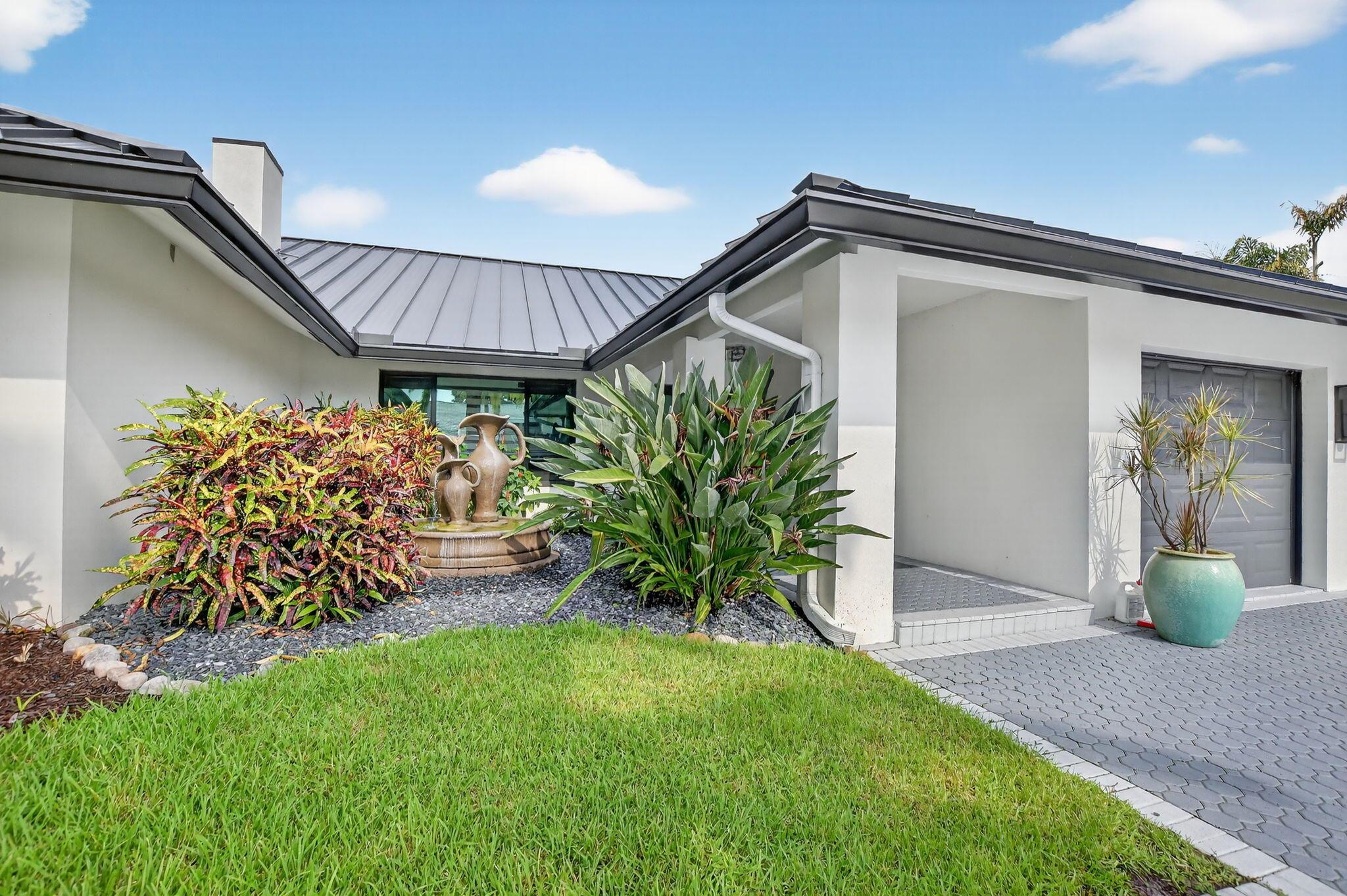 BOCA WOODS COUNTRY CLUB P - Residential