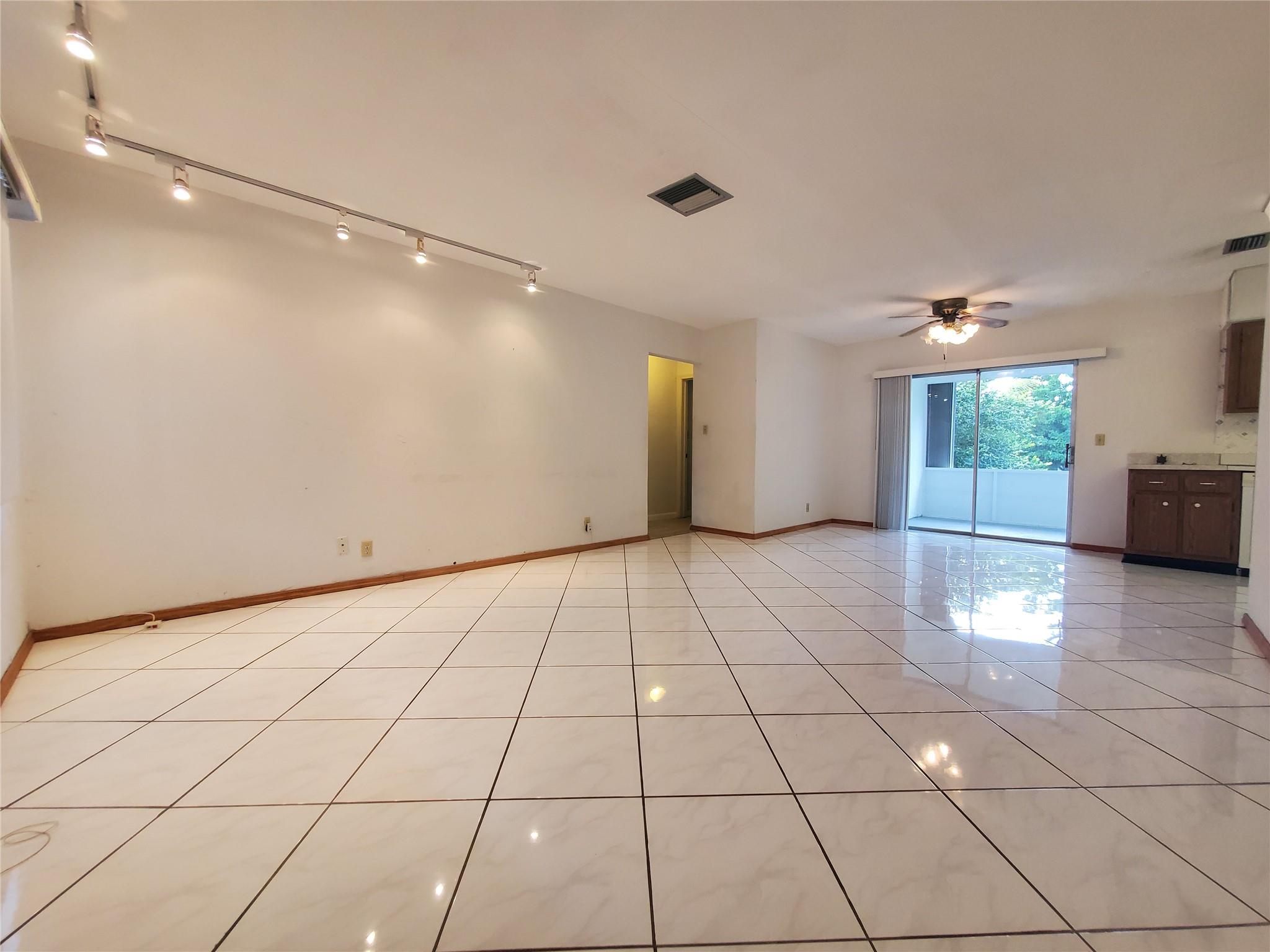 Westwood Commy 4 77-45 B - Residential