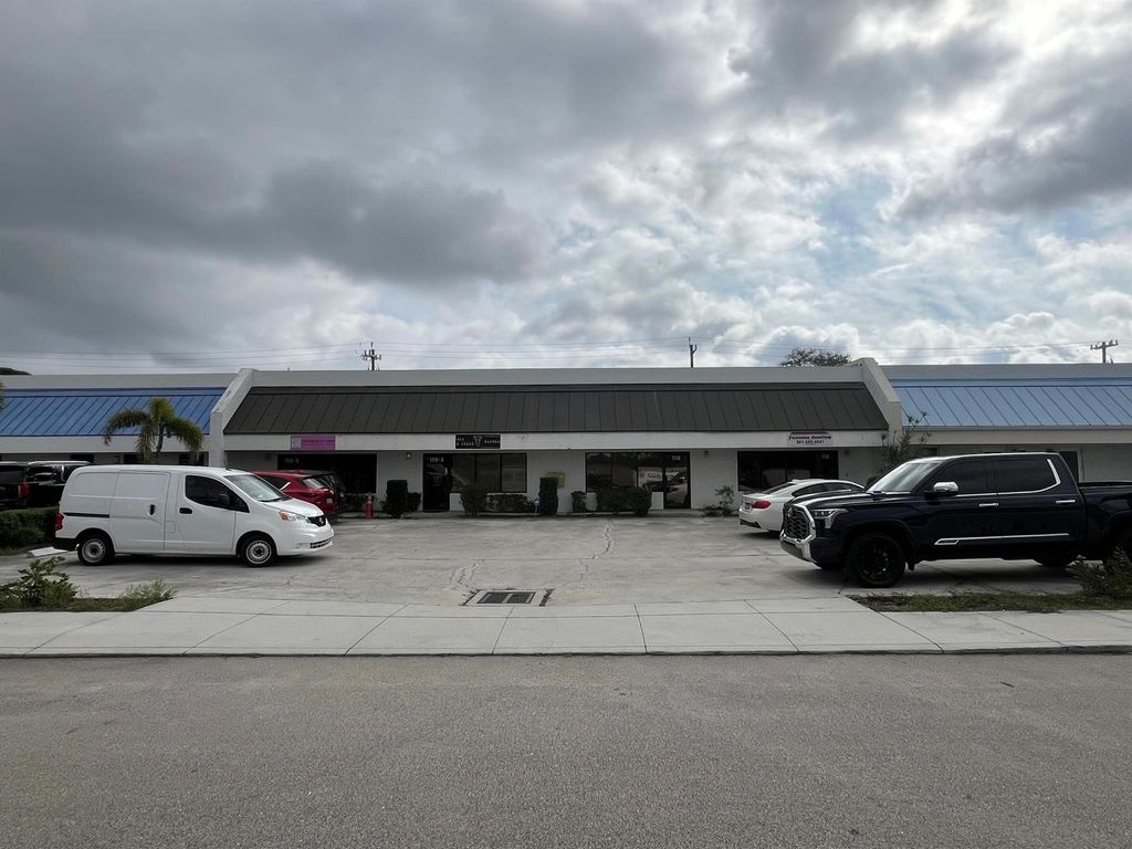 Photo of 1114 N G Street, Lake Worth Beach, FL (MLS # R11126538)