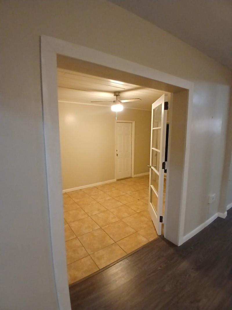 University Manor - Residential Lease