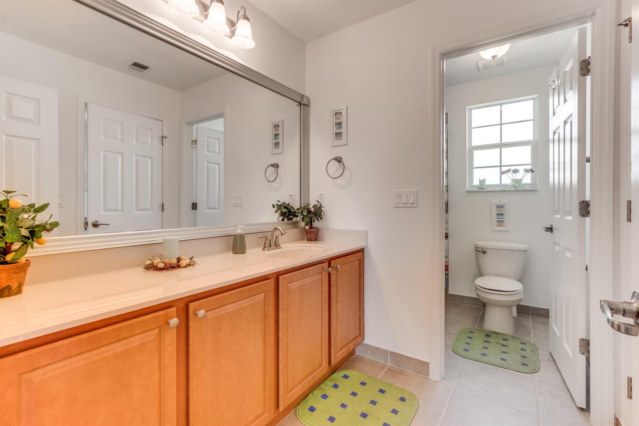 OAKMONT ESTATES - Residential Lease