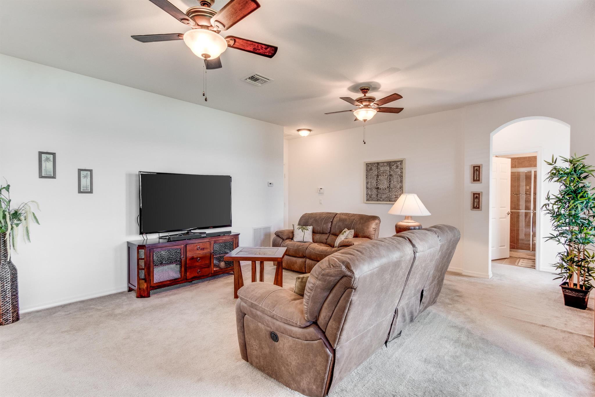 OAKMONT ESTATES - Residential Lease