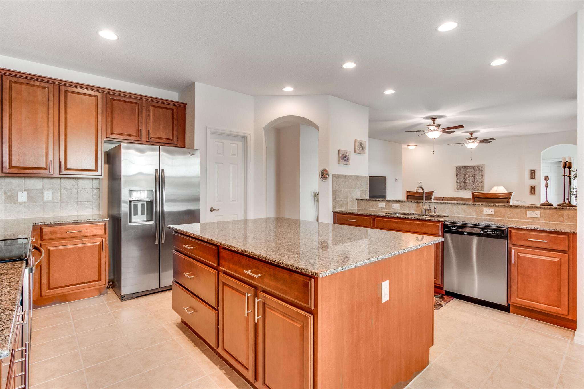 OAKMONT ESTATES - Residential Lease