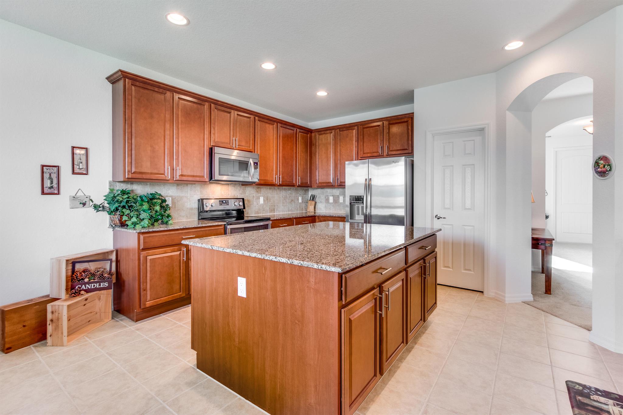 OAKMONT ESTATES - Residential Lease