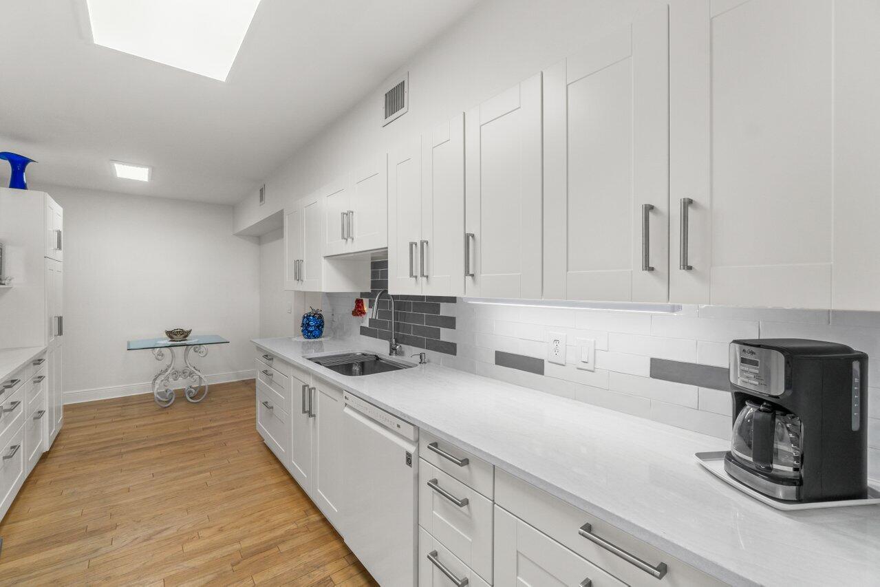 1401 S Ocean Boulevard 3090