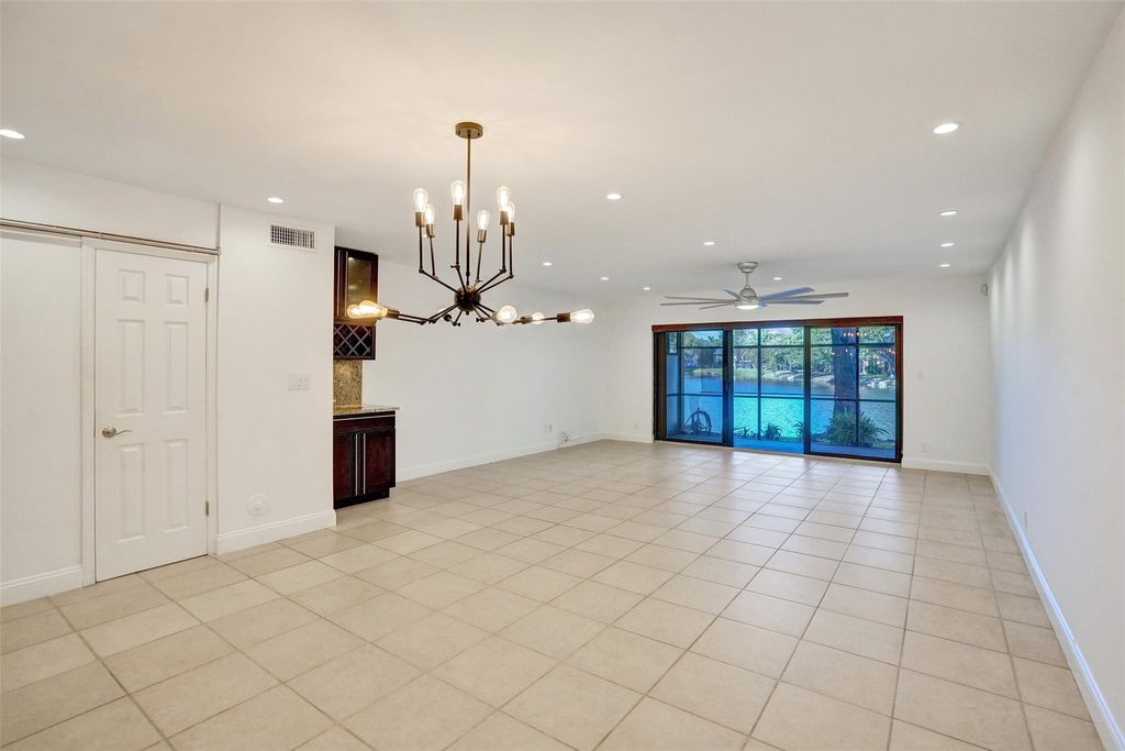 Photo of 257 Jacaranda Drive #30, Plantation, FL 33324 (MLS # F10472314)