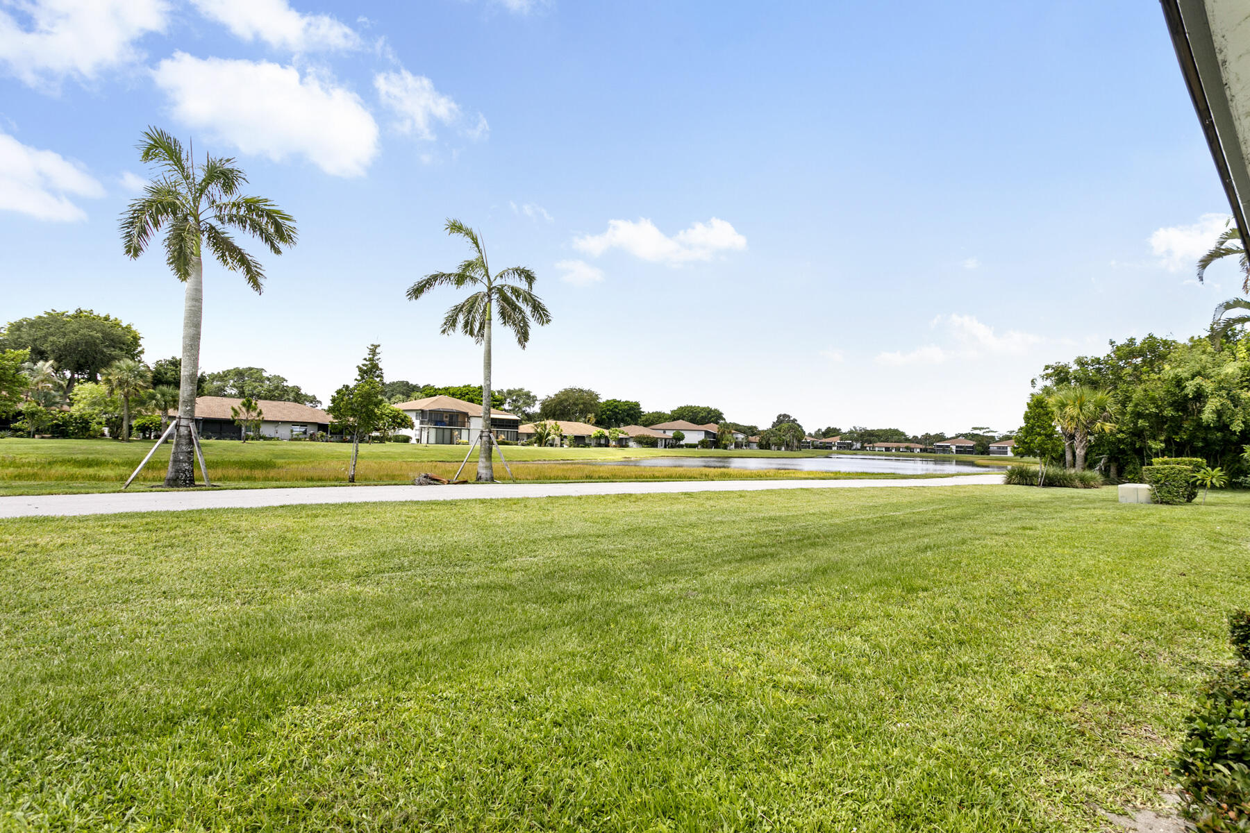 5728 Phoenix Palm Court