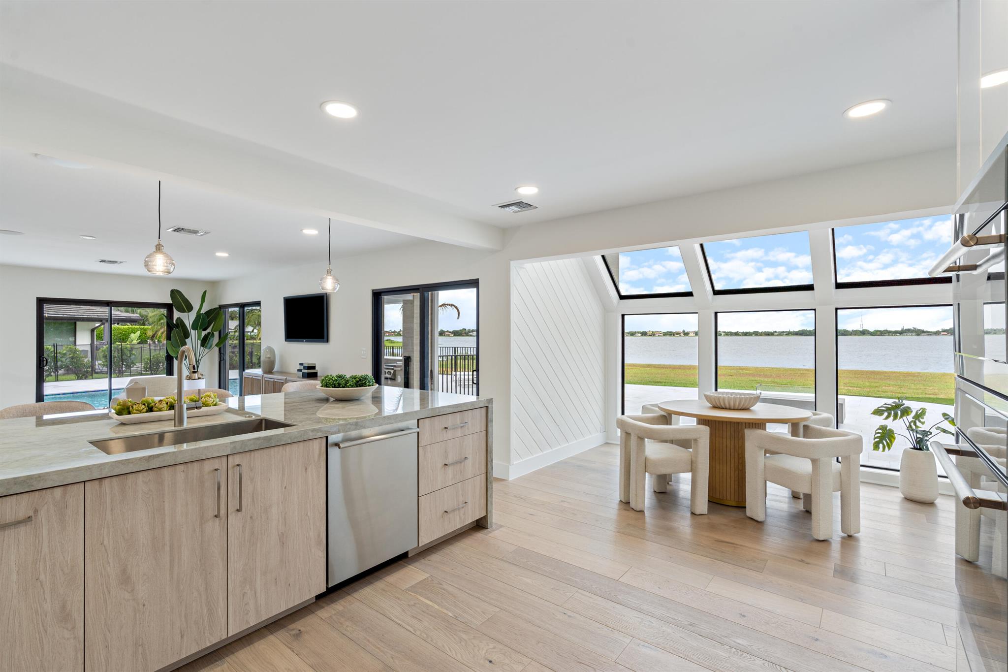 PRESIDENT COUNTRY CLUB 4 - Residential