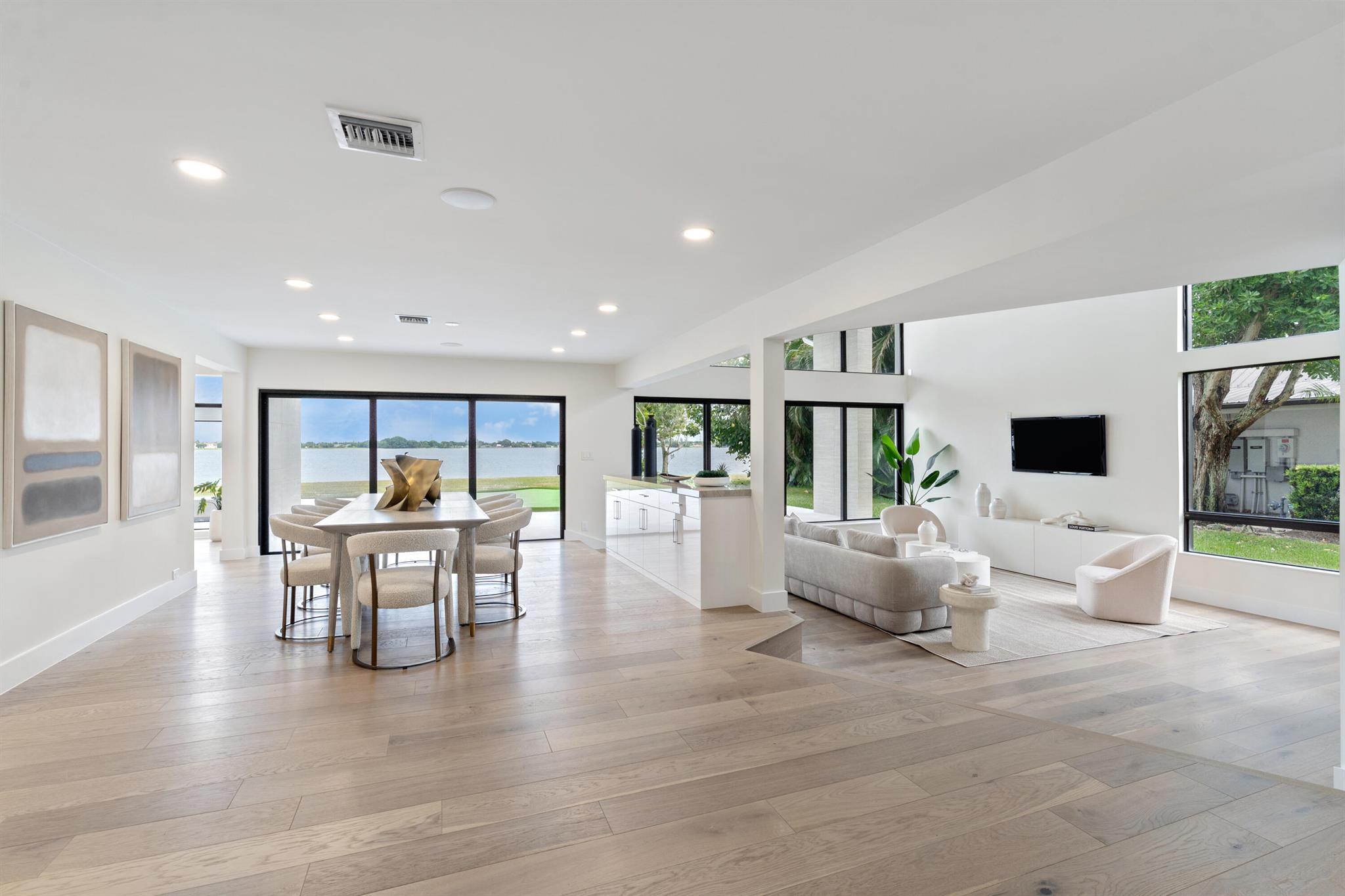 PRESIDENT COUNTRY CLUB 4 - Residential