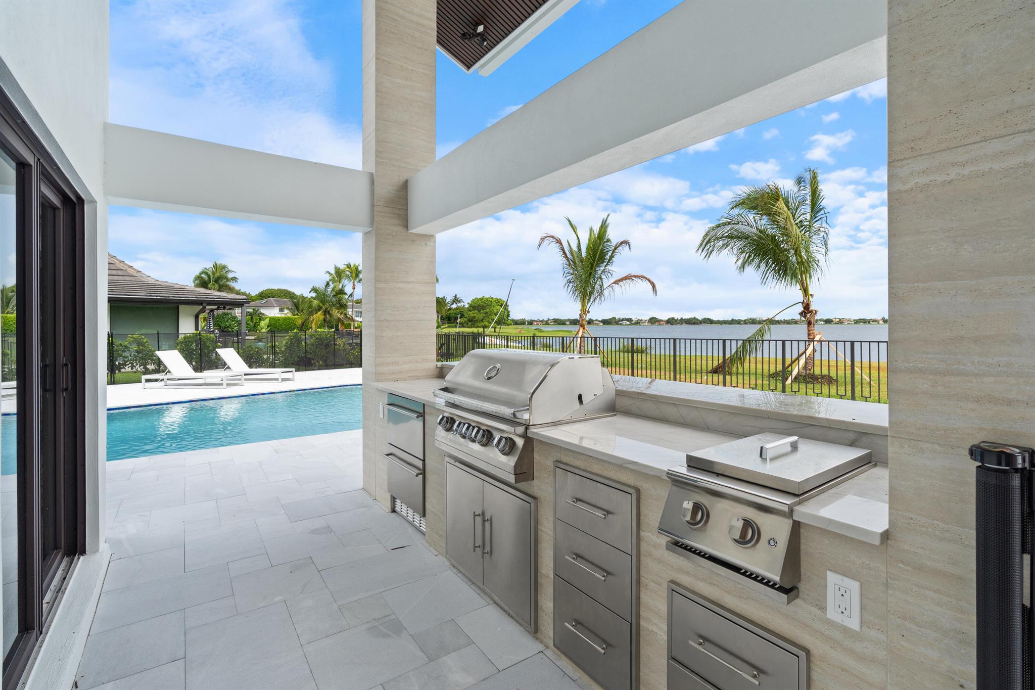 PRESIDENT COUNTRY CLUB 4 - Residential