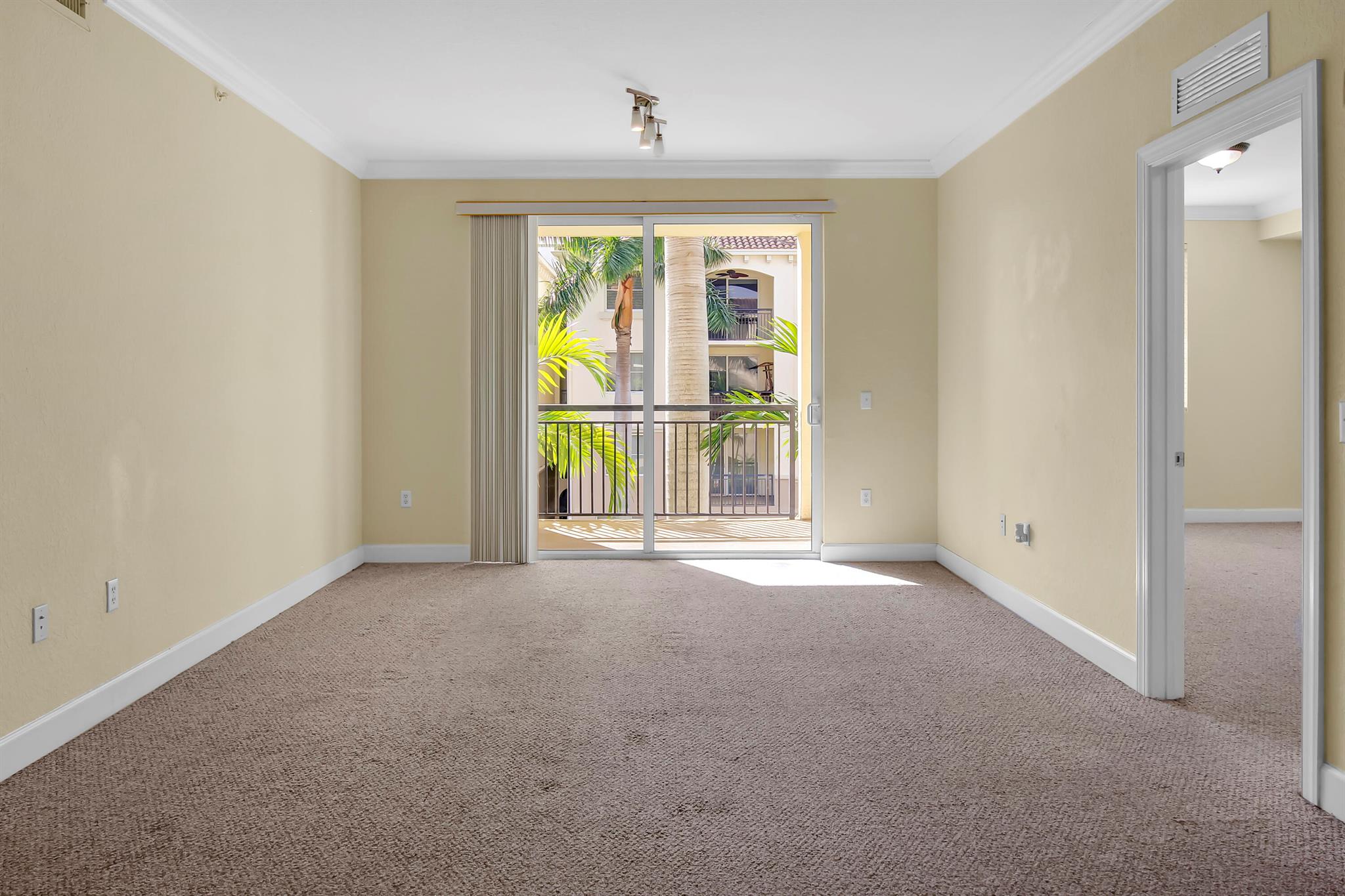 SAN RAPHAEL CONDO - Residential