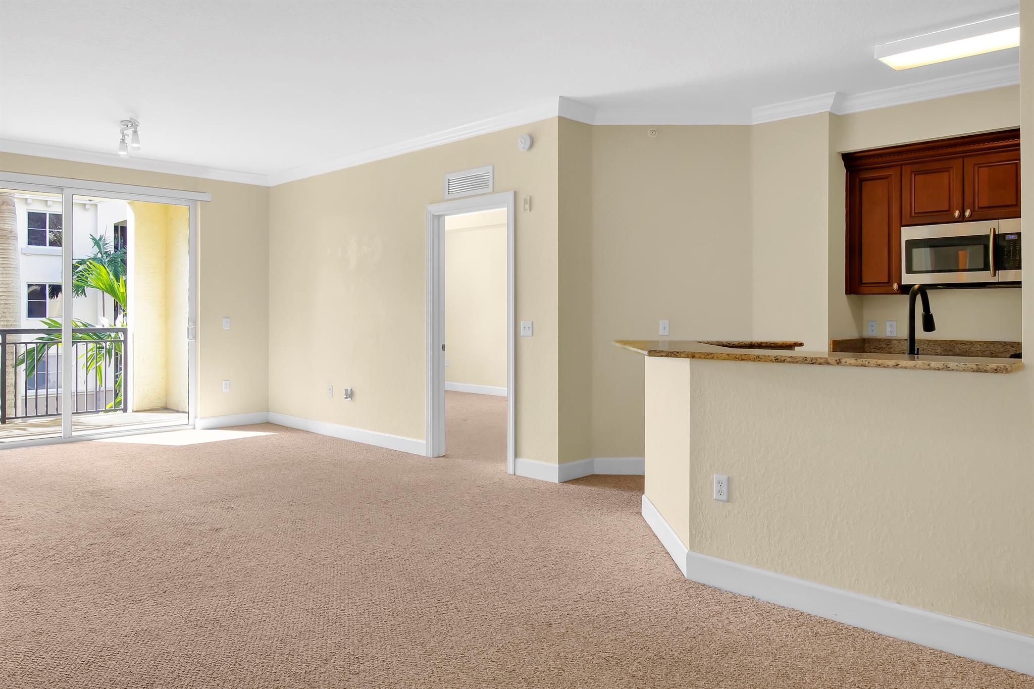 SAN RAPHAEL CONDO - Residential