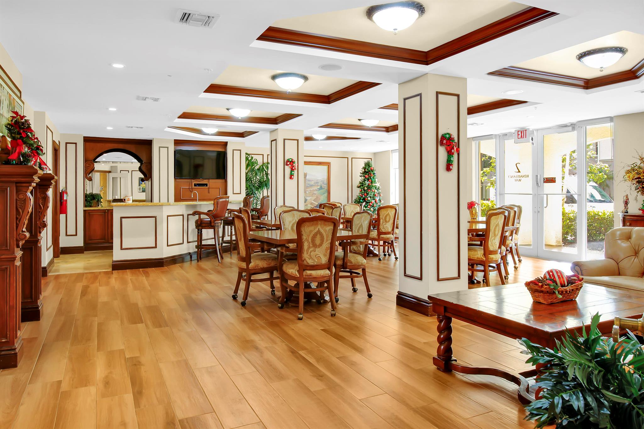 SAN RAPHAEL CONDO - Residential