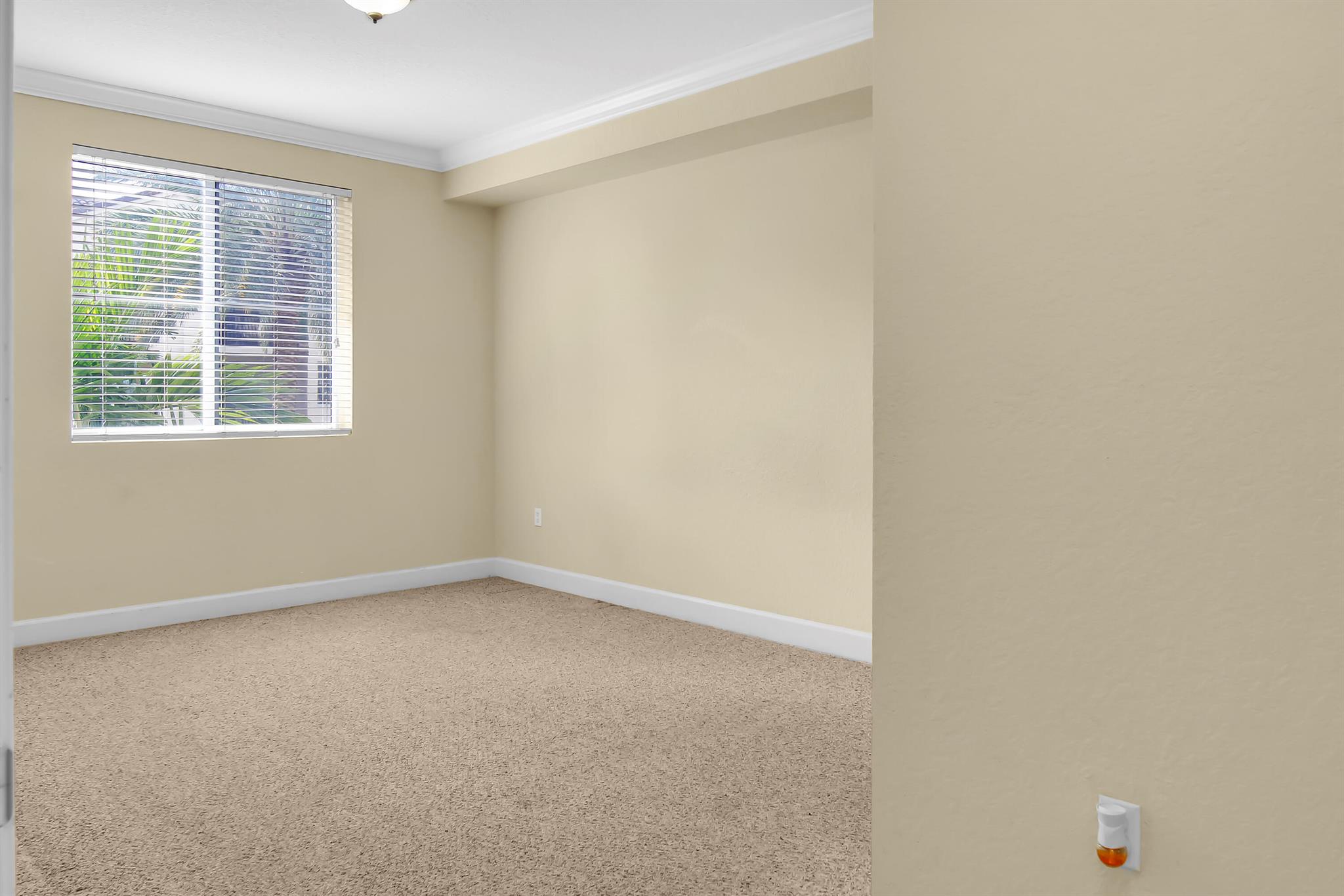 SAN RAPHAEL CONDO - Residential