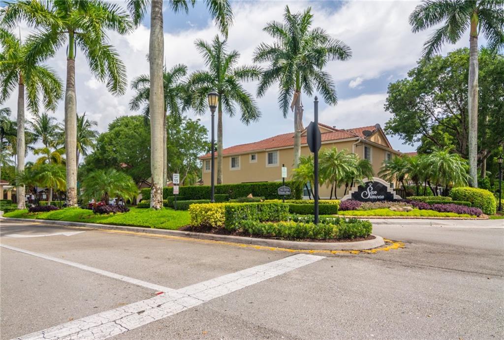 SAN SIMEON - Residential Lease