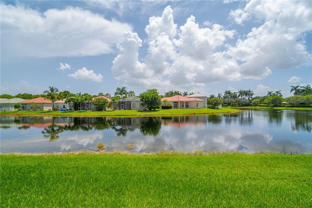 SAN SIMEON - Residential Lease