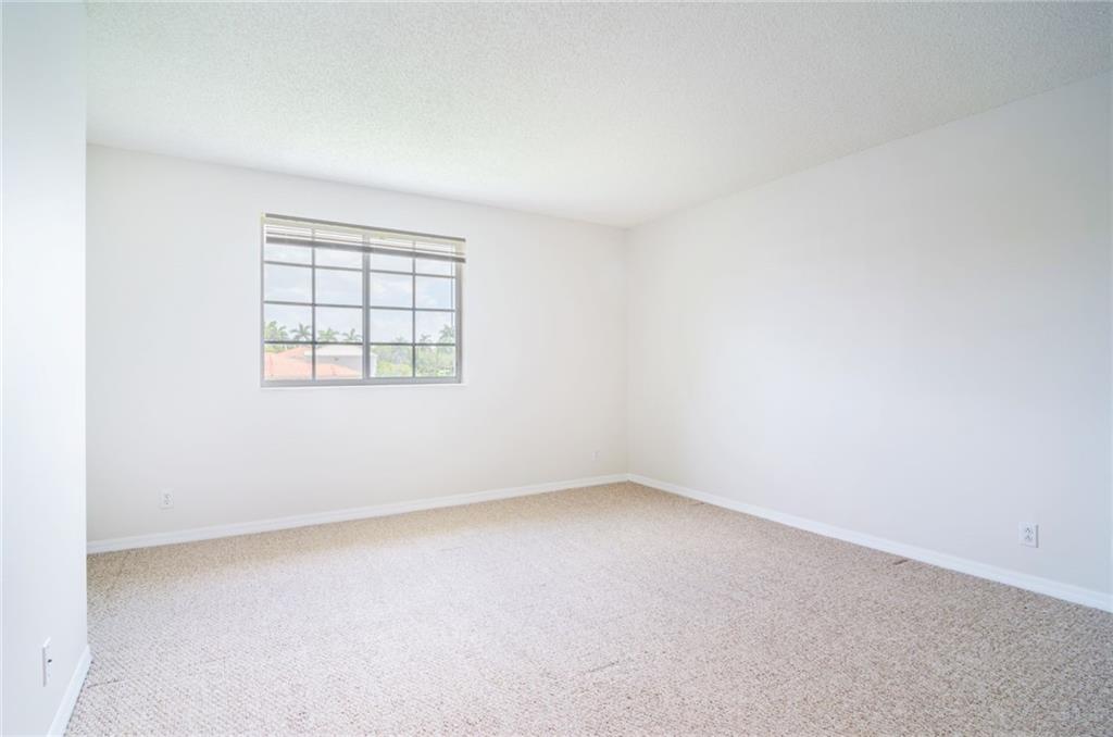 SAN SIMEON - Residential Lease