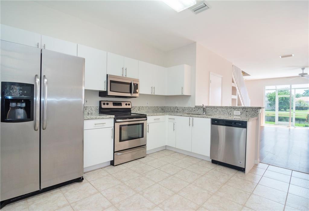 SAN SIMEON - Residential Lease