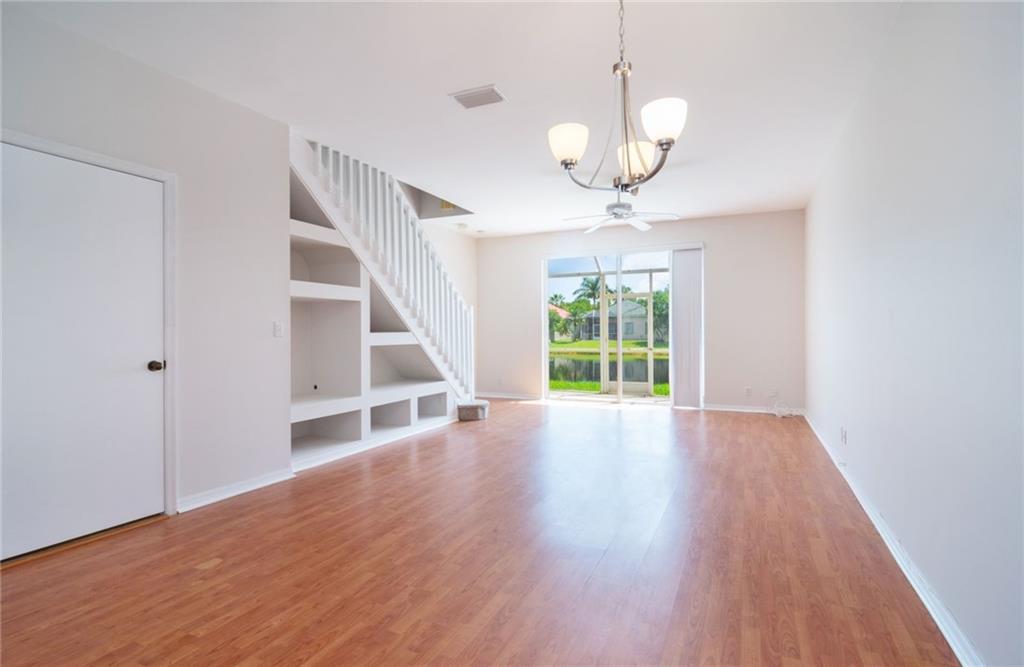 SAN SIMEON - Residential Lease