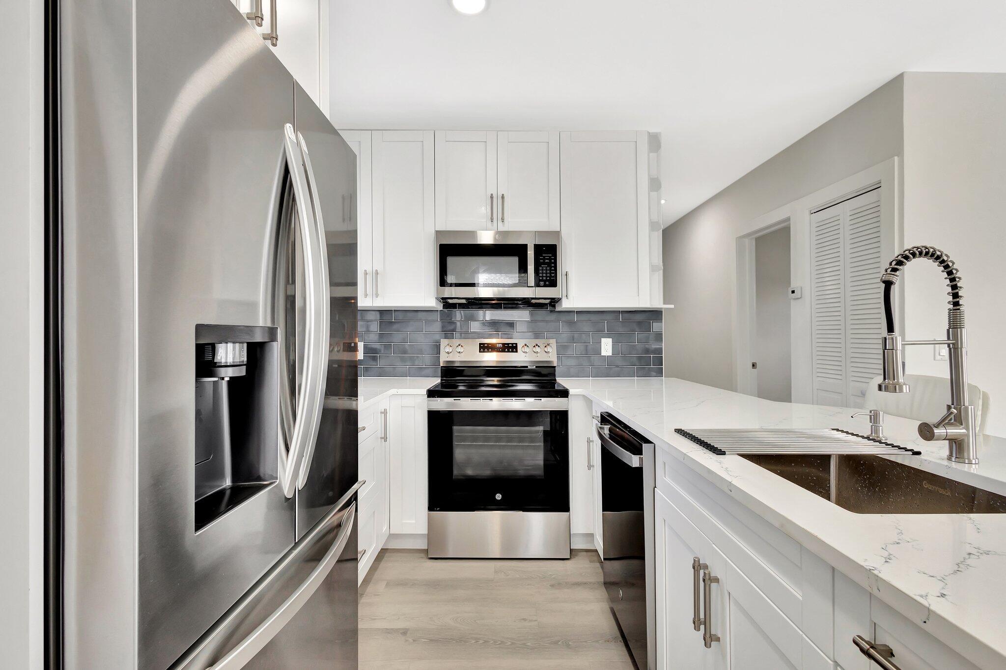 JEFFERSON MANOR - Residential Lease