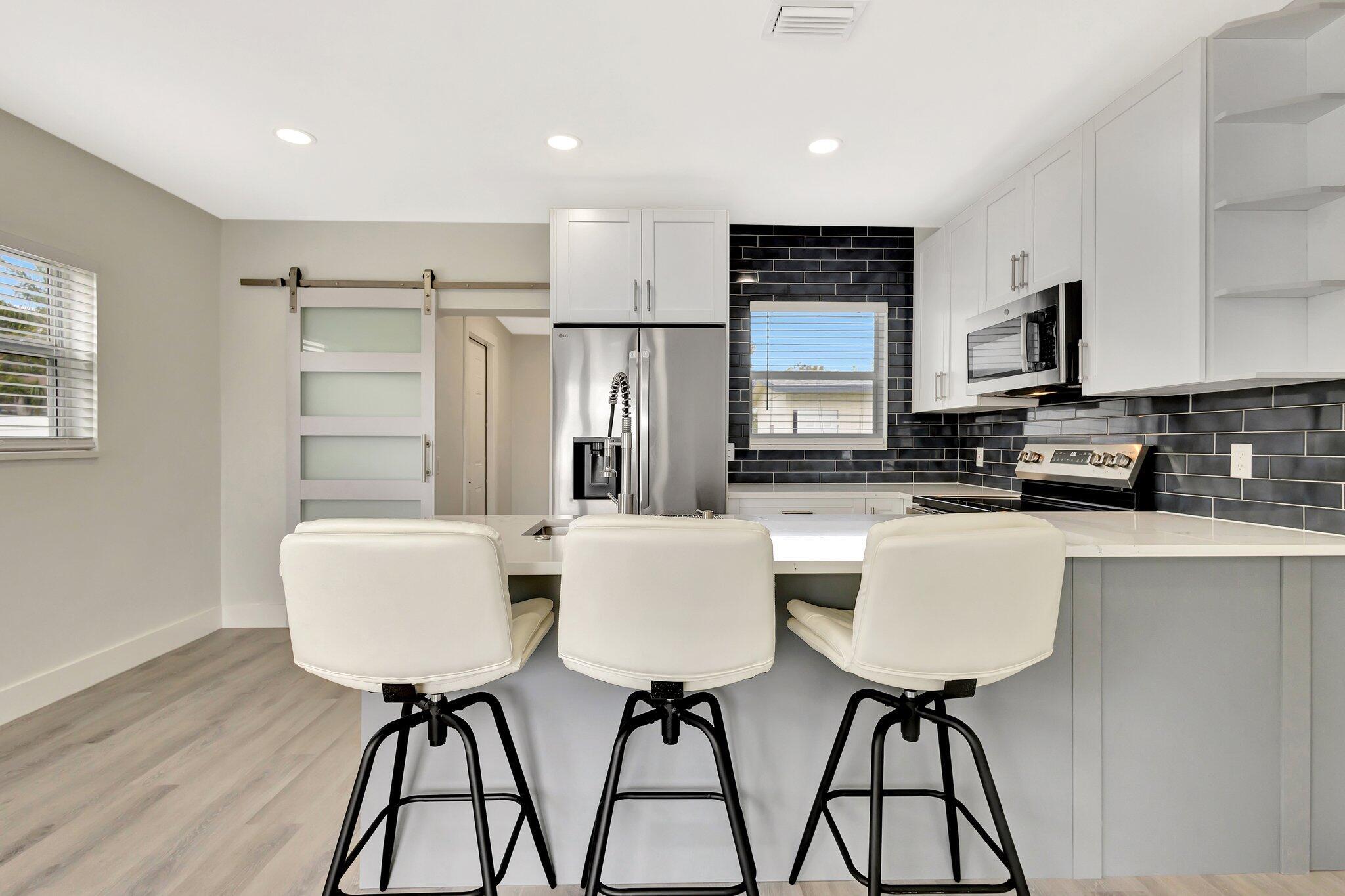 JEFFERSON MANOR - Residential Lease