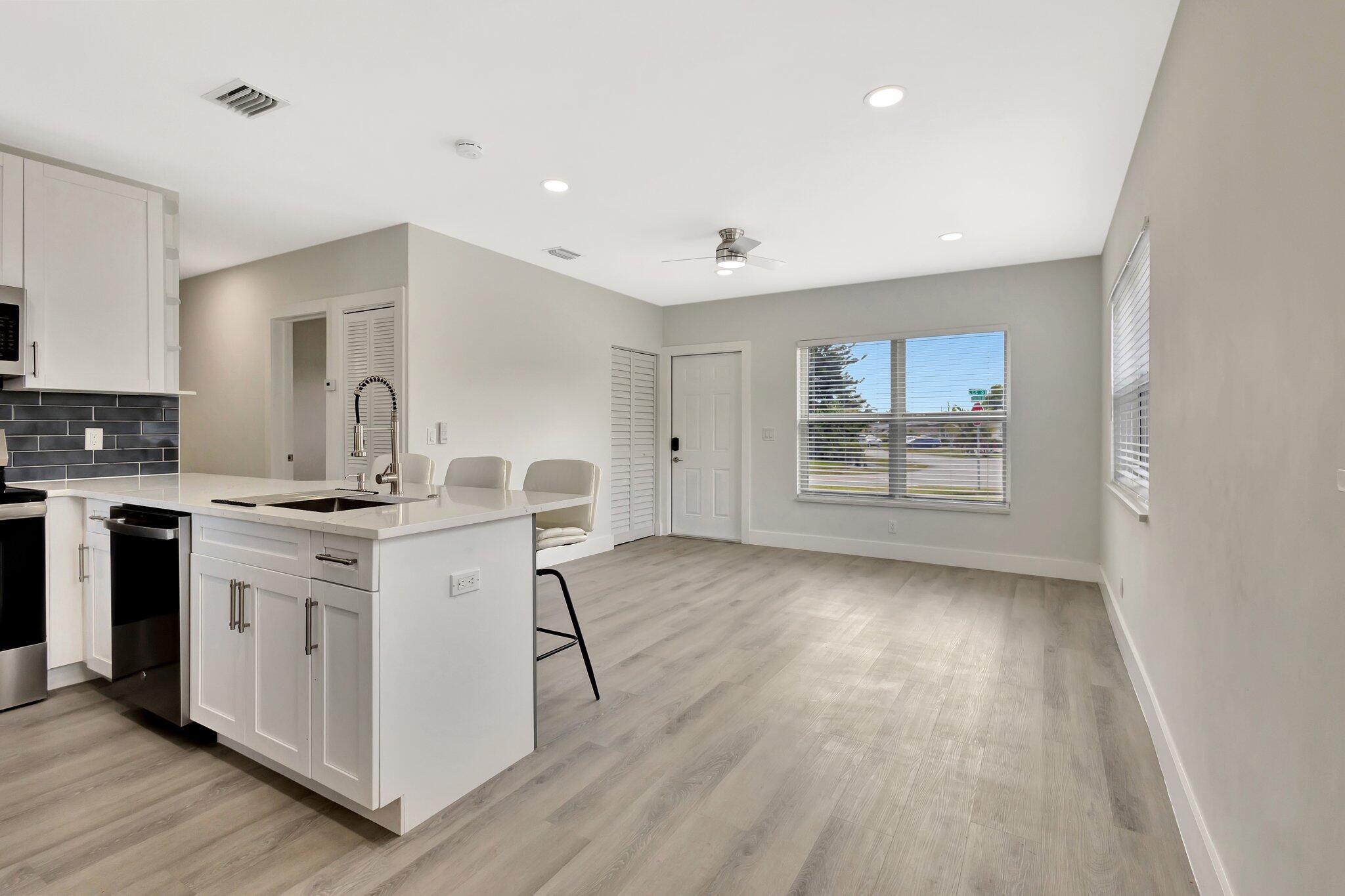 JEFFERSON MANOR - Residential Lease