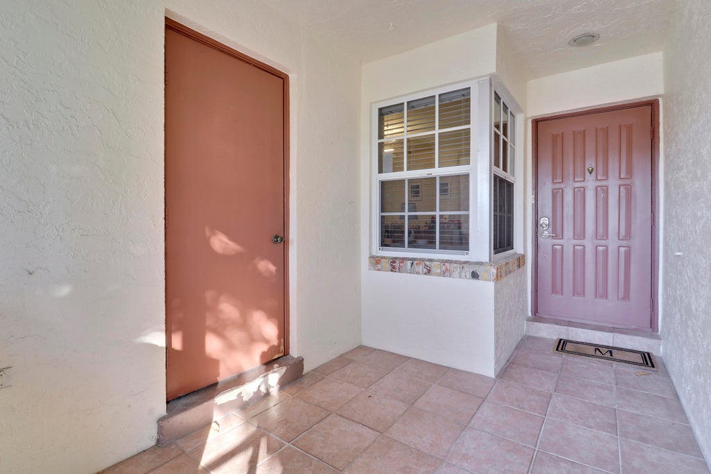 Photo of 106 S Moccasin Trail, Jupiter, FL 33458 (MLS # R11073225)