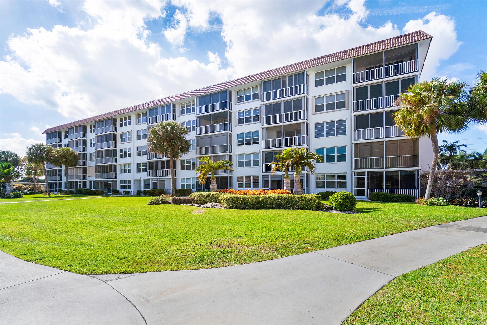 TROPIC BAY CONDO - Residential
