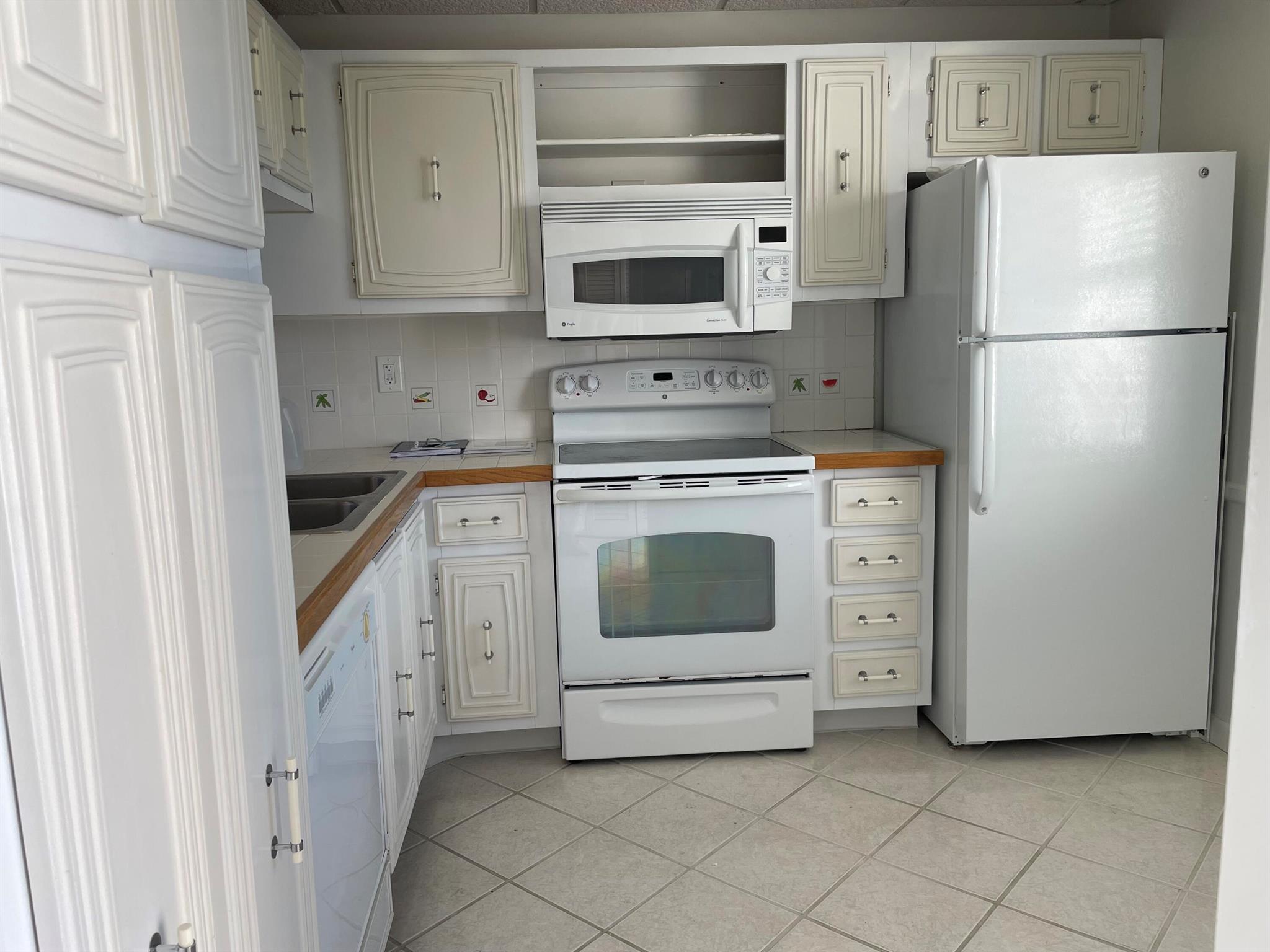 TROPIC BAY CONDO - Residential