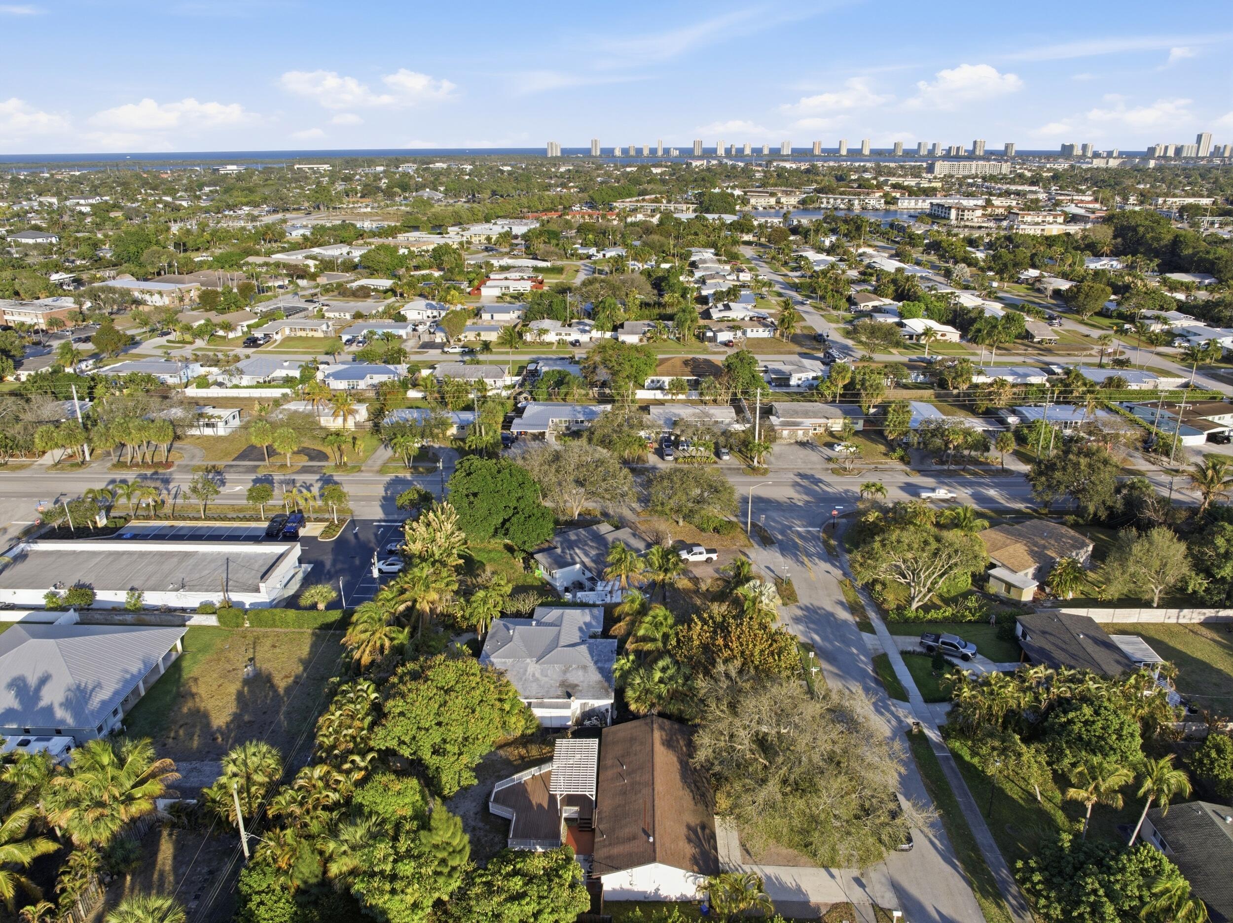 LAKE PARK MANOR - Residential Lease