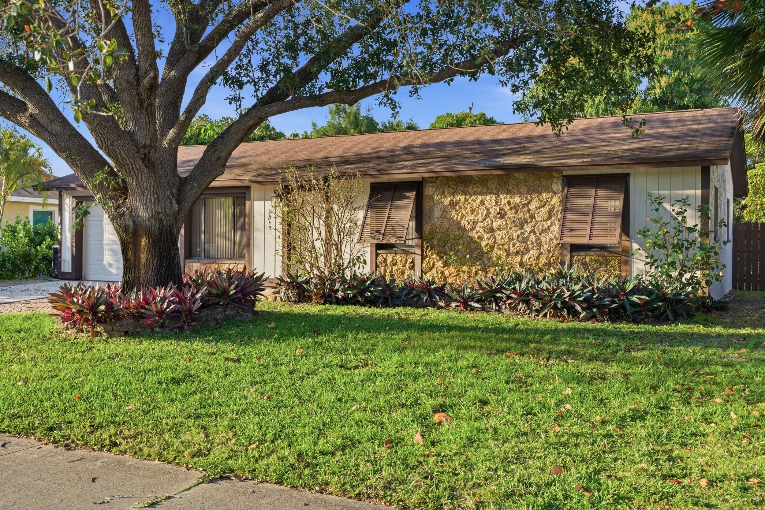 LAKE PARK MANOR - Residential Lease