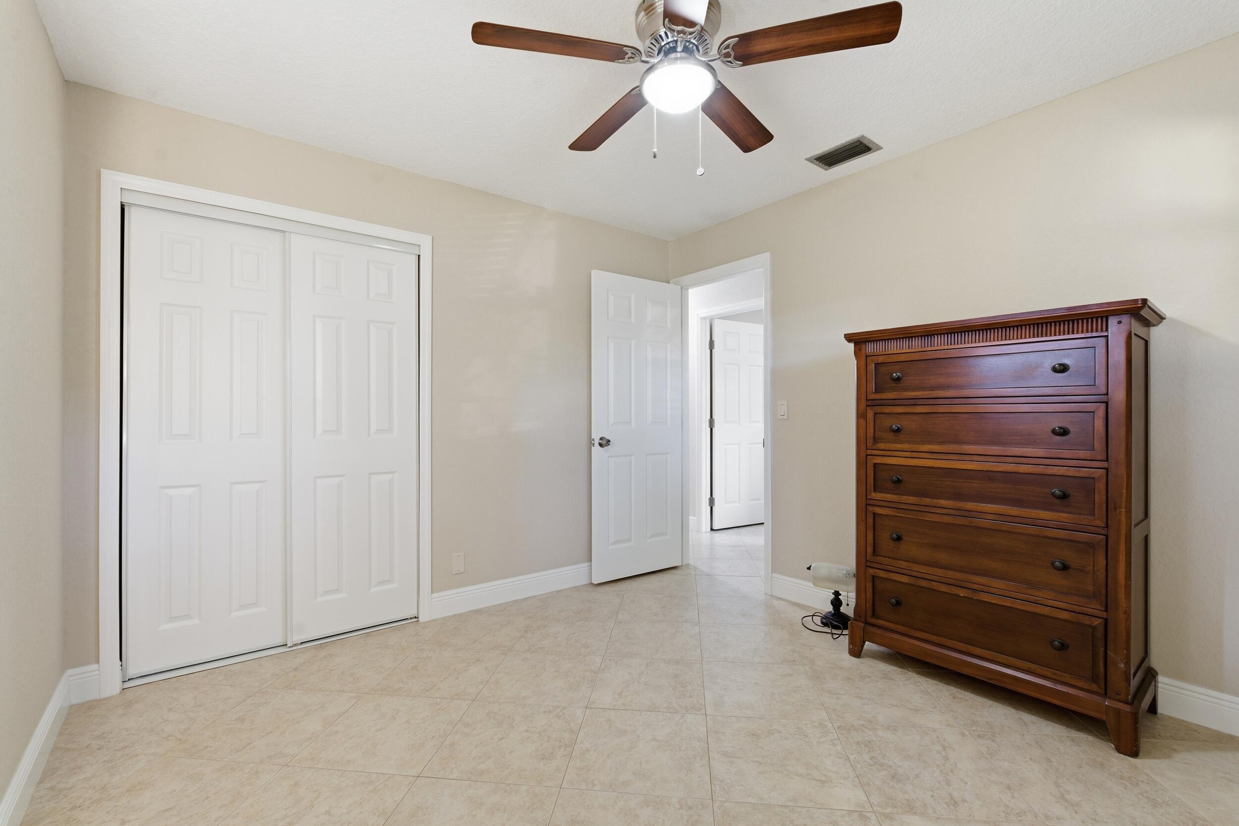 LAKE PARK MANOR - Residential Lease