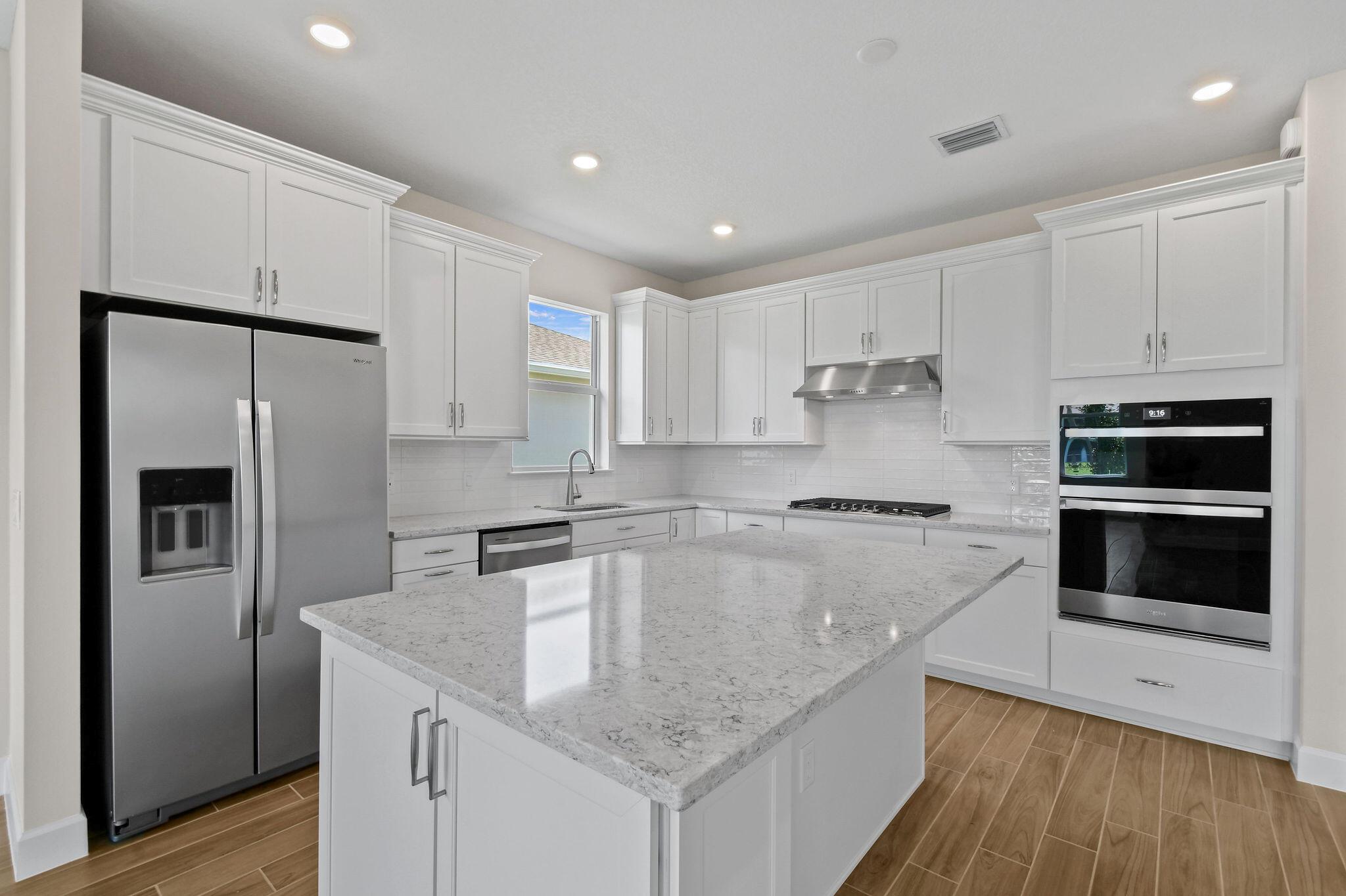 DEL WEBB TRADITION - Residential